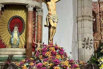  Los pasos de la procesión del Viernes Santo, listos ya en la Basílica de Telde/TA.